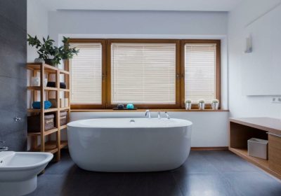 Douche VS baignoire : le combat de titans !